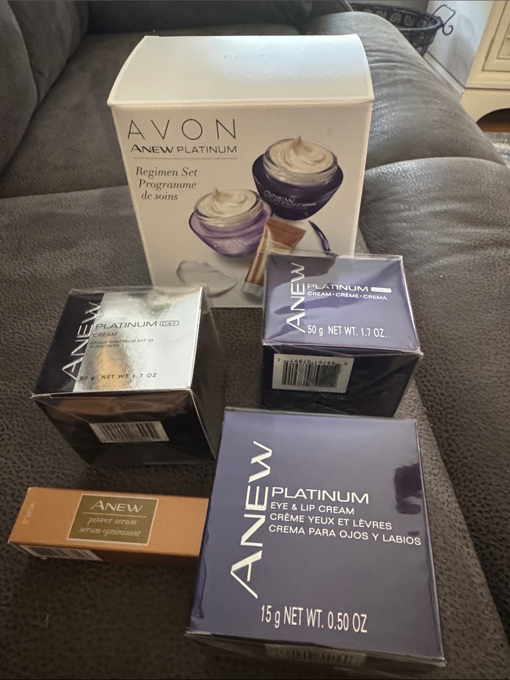 NEW Anew Platinum Regimen Set